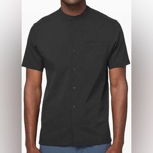 LULULEMON Men’s Daily Drift Button Up Short Sleeve